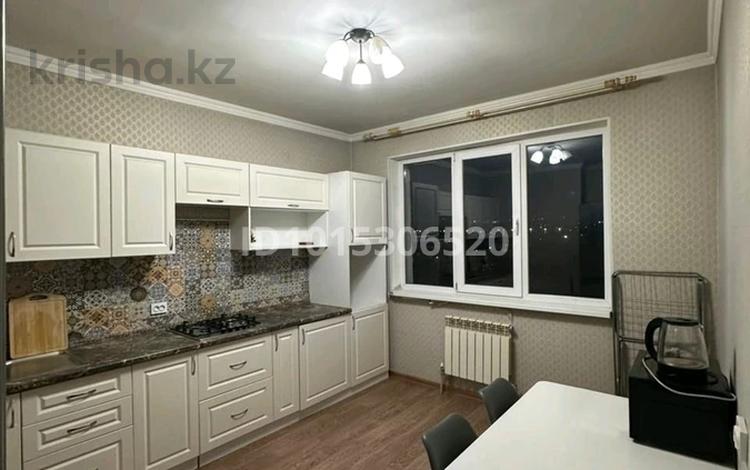 1-комнатная квартира · 42 м² · 9/9 этаж, мкр Шугыла 341/5к7 за 200 000 ₸ в Алматы, Наурызбайский р-н — фото 2
