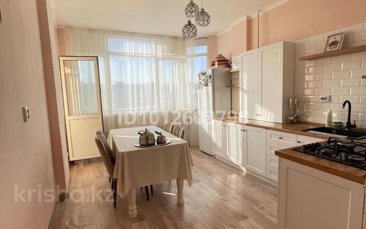 2-комнатная квартира · 63 м² · 8/9 этаж, мкр Мамыр-3 — Саина Шаляпина за 50 млн ₸ в Алматы, Ауэзовский р-н — фото 2