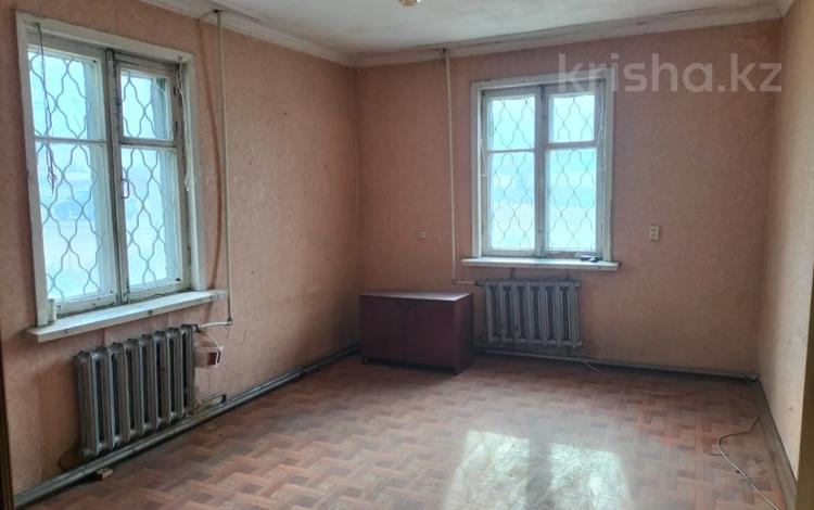 3-комнатная квартира, 68 м², 1/2 этаж, Рыскулова — Венера больница за 8.5 млн 〒 в Семее — фото 3