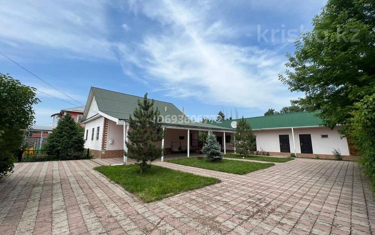 Отдельный дом • 6 комнат • 280 м² • 14 сот., Аубакирова 7 за 35 млн 〒 в Узынагаш — фото 21