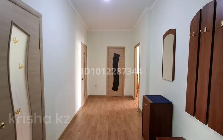 2-комнатная квартира · 60 м² · 1/5 этаж, Мкр. Нурсая 12 за 200 000 ₸ в Атырау, мкр Авангард-2 — фото 12