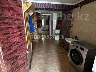 2 комнаты · 35 м² · 1/5 этаж, 11-й микрорайон 163 а — Аймаутова за 130 000 ₸ в Шымкенте, Енбекшинский р-н