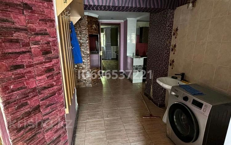 2 комнаты · 35 м² · 1/5 этаж, 11-й микрорайон 163 а — Аймаутова за 130 000 ₸ в Шымкенте, Енбекшинский р-н — фото 2