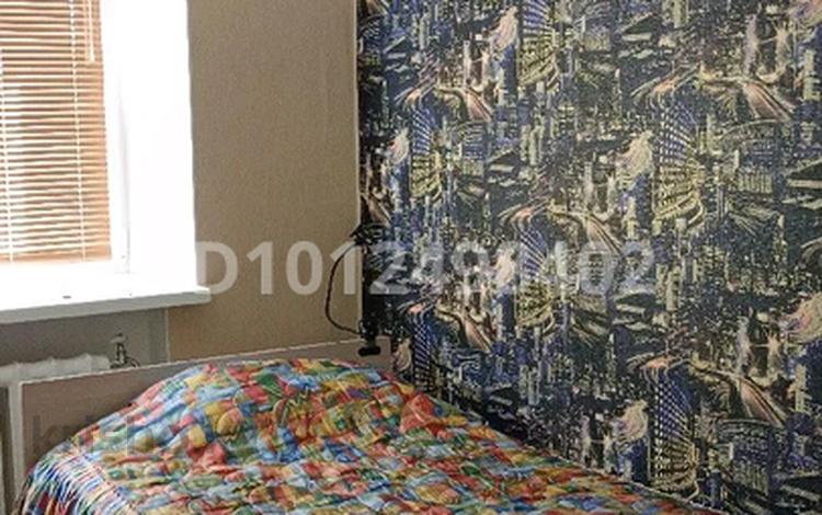 3-комнатная квартира · 64.8 м² · 5/5 этаж, Старый город, Тамды 19 — В районе малышки, возле √13 школы за 16.5 млн ₸ в Актобе — фото 2