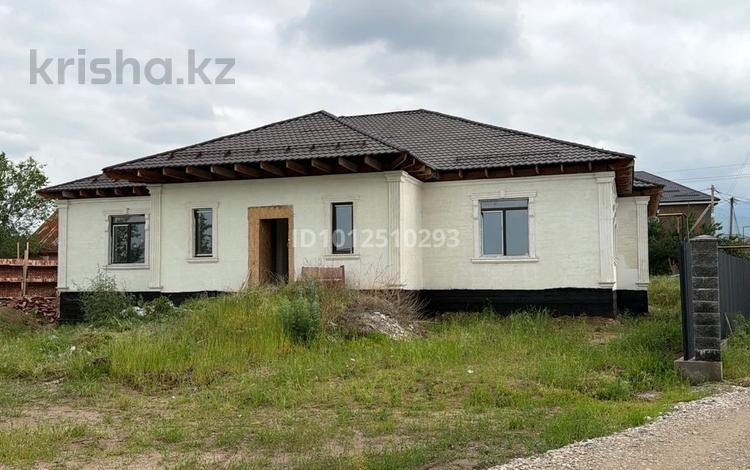 Отдельный дом · 5 комнат · 276.5 м² · 8 сот., Жибек жолы 33/18 за 68 млн ₸ в Абае — фото 2
