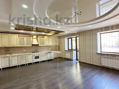 3-бөлмелі пәтер · 98.7 м² · 1/5 қабат, Абулхаир хана, бағасы: 43 млн ₸ в Уральске