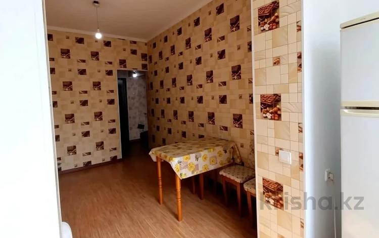 1-бөлмелі пәтер · 42 м² · 4/5 қабат, Айнабұлақ-4 ш/а., бағасы: 23.6 млн ₸ в Алматы, Жетысуский р-н — фото 3