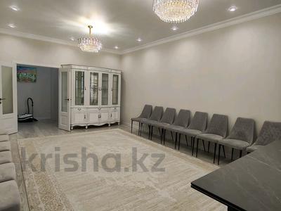 4-комнатная квартира · 128 м² · 2/7 этаж, Туркестан 18 за 110 млн ₸ в Астане, Есильский р-н