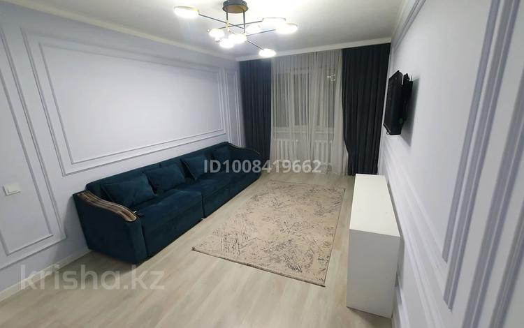 2-комнатная квартира · 45 м² · 1/4 этаж, мкр №6 12 за 300 000 ₸ в Алматы, Ауэзовский р-н — фото 2