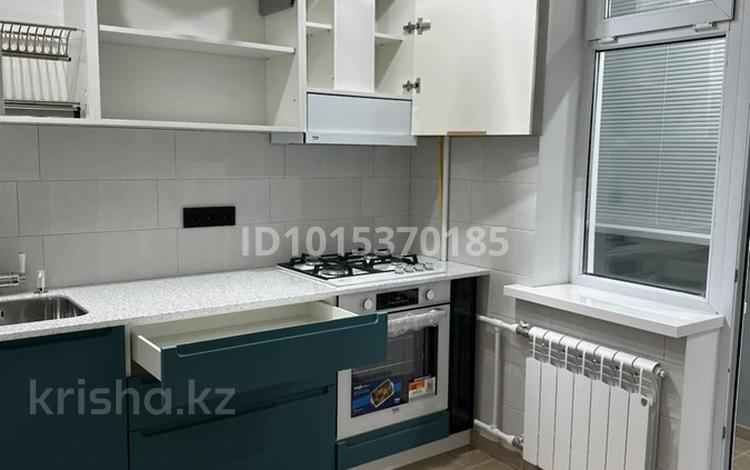1-комнатная квартира · 36 м² · 1/5 этаж, мкр 5 106/2 за 16 млн ₸ в Актобе — фото 2