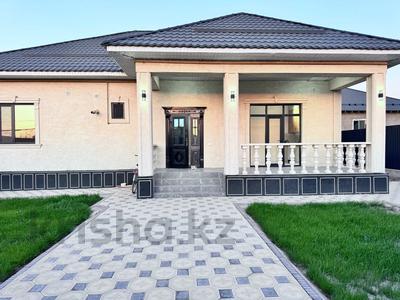 Отдельный дом · 5 комнат · 200 м² · 6 сот., Абылайхана 198/1 за 42 млн 〒 в Каскелене