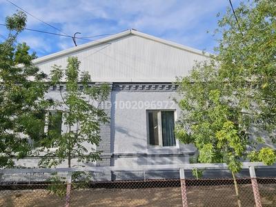 Жеке үй · 5 бөлме · 208.4 м² · 6 жүзд., Кеншимбай акын 28 — Пересечение с улицой 9 мая, бағасы: 18 млн ₸ в 