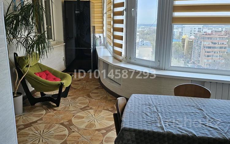 3-комнатная квартира · 75 м² · 11/12 этаж, проспект Достык 33 — Карасай Батыра за 500 000 ₸ в Алматы, Медеуский р-н — фото 2