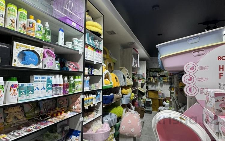 Свободное назначение, офисы, магазины и бутики, склады, общепит, салоны красоты, медцентры и аптеки, образование, развлечения · 108 м² за 79 млн 〒 в Астане, Нура р-н — фото 2