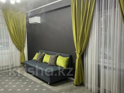 2-бөлмелі пәтер, 80 м², 2/6 қабат тәулік бойы, мкр Жетысу-2 11/1 — Саина Домостроительная Улугбека, бағасы: 16 000 〒 в Алматы, Ауэзовский р-н