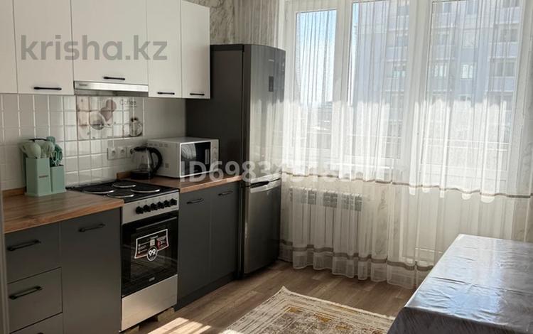 1-комнатная квартира · 43 м² · 9/12 этаж, 4-й микрорайон 62 за 200 000 ₸ в Конаеве — фото 2