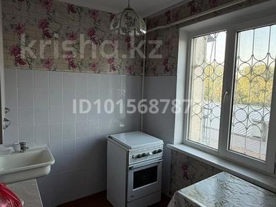 1-комнатная квартира · 33 м² · 2/5 этаж, мкр №4 27 — Алтынсарина-Улугбека(Правда-Домостроительная;Абая-Правда) за 260 000 ₸ в Алматы, Ауэзовский р-н