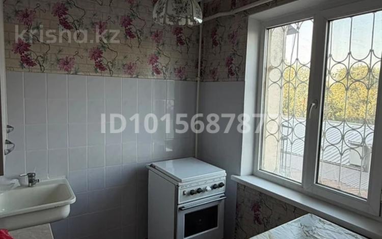 1-комнатная квартира · 33 м² · 2/5 этаж, мкр №4 27 — Алтынсарина-Улугбека(Правда-Домостроительная;Абая-Правда) за 260 000 ₸ в Алматы, Ауэзовский р-н — фото 2