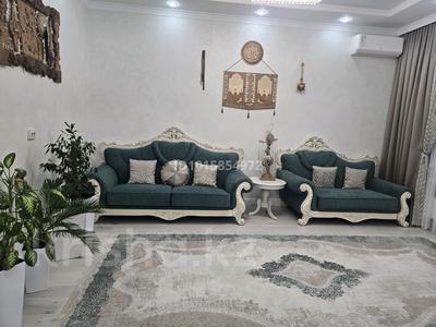 5-бөлмелі пәтер · 181 м² · 3/9 қабат, Сауран 19, бағасы: 220 млн ₸ в Астане, Есильский р-н