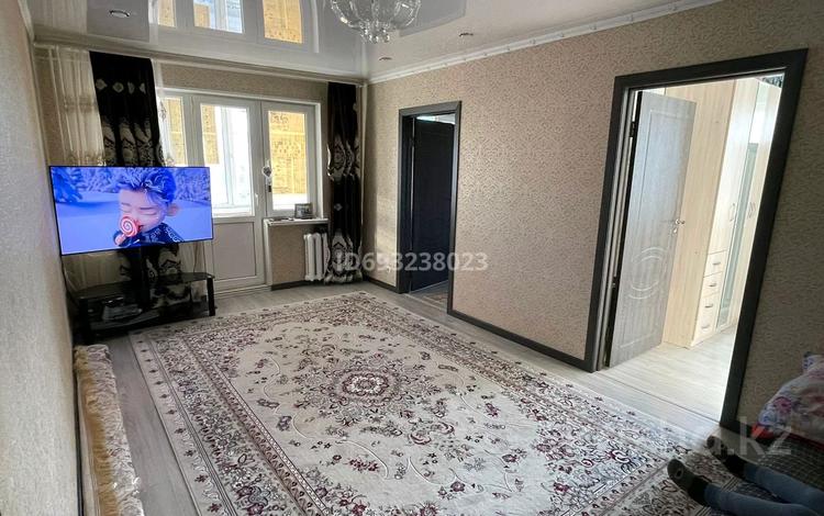 4-комнатная квартира, 61.9 м², 2/5 этаж, жамбыла 75 за 15.5 млн 〒 в Уральске — фото 2