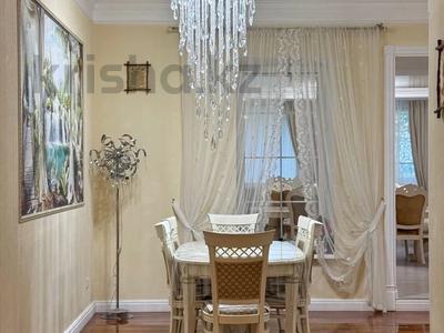 5-комнатная квартира · 245 м² · 2/6 этаж, Романтиков 27 за 175 млн 〒 в Астане, Алматы р-н