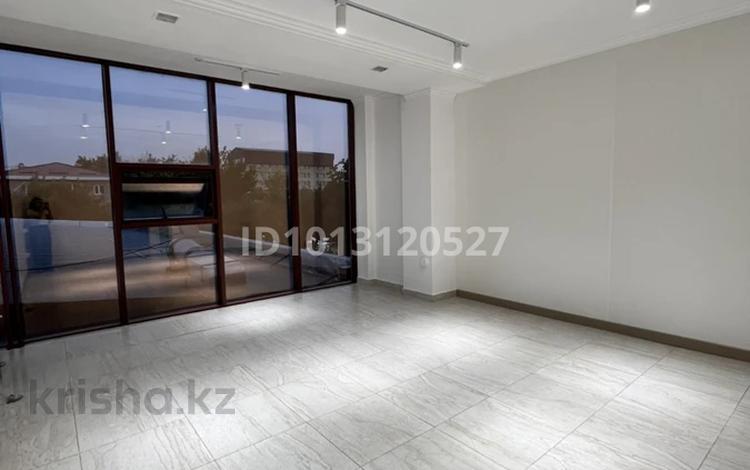 Магазины и бутики · 40 м² за 180 000 ₸ в Шымкенте, Аль-Фарабийский р-н — фото 2
