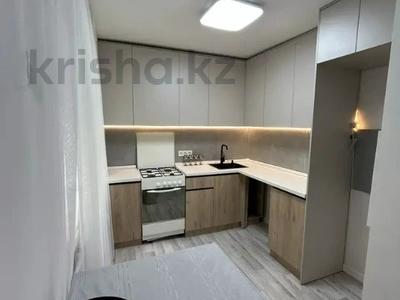 3-бөлмелі пәтер · 63 м² · 1/4 қабат, Жандосова 168, бағасы: 36 млн ₸ в Алматы, Ауэзовский р-н