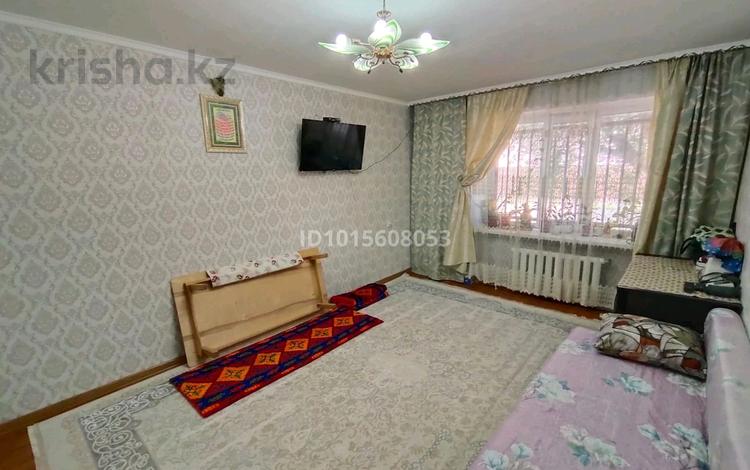 1-комнатная квартира · 30.4 м² · 1/5 этаж, Хобдинский за 7 млн ₸ в Актобе, мкр Гормолзавод — фото 2