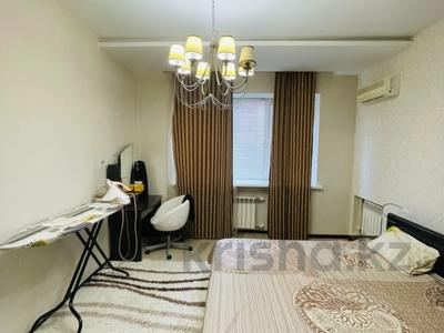 4-комнатная квартира · 120 м² · 8/11 этаж, Алии Молдагуловой за 60 млн 〒 в Актобе