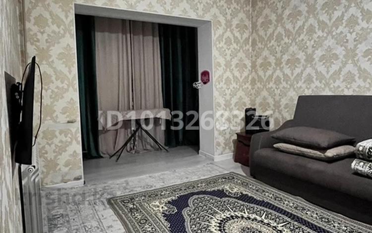 2-бөлмелі пәтер · 50 м² · 4/5 қабат, 8-шағынаудан — Аскарова 39Б, бағасы: 180 000 ₸ в Шымкенте, Туран р-н — фото 2