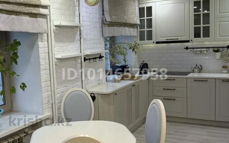 4-бөлмелі пәтер · 105 м² · 8/9 қабат, набережная им Славского 20, бағасы: 70 млн ₸ в Усть-Каменогорске — фото 32
