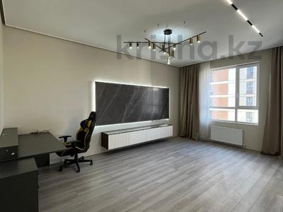 3-комнатная квартира · 105 м² · 8/12 этаж, Сырым батыра 99/3 за 65 млн 〒 в Шымкенте, Каратауский р-н