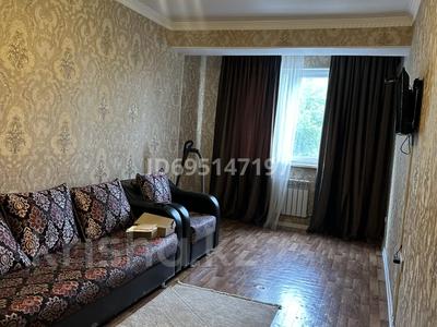 2-комнатная квартира, 74 м² помесячно, Райымбека 483 за 250 000 〒 в Алматы, Алатауский р-н