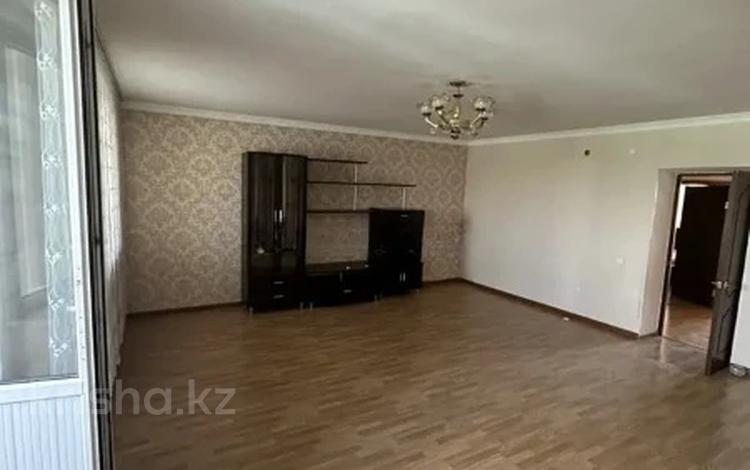 3-комнатная квартира, 90 м², 4/6 этаж, Богенбай батыра