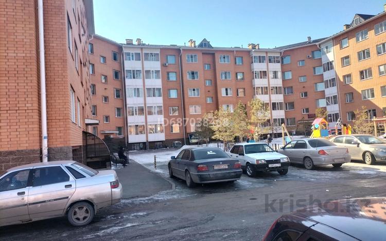 1-комнатная квартира, 35 м², 3/5 этаж, Әліби Жангелдина 1/3