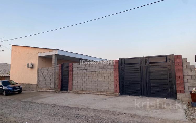 Отдельный дом · 3 комнаты · 80 м² · 8 сот., мкр Ынтымак 122 — улица Жезказган 76 за 25 млн 〒 в Шымкенте, Абайский р-н — фото 2