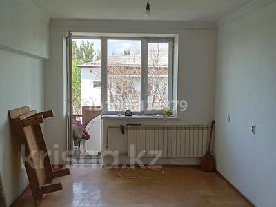 2-комнатная квартира · 45 м² · 4/4 этаж, Байтурсынова 2 — Шамалганский водный техникум за 7.5 млн 〒