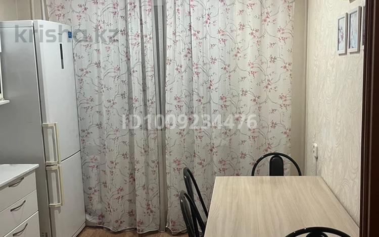 2-комнатная квартира · 54 м² · 4/10 этаж, Майкудук, Мкр Голубые пруды за 150 000 ₸ в Караганде, Алихана Бокейханова р-н — фото 7