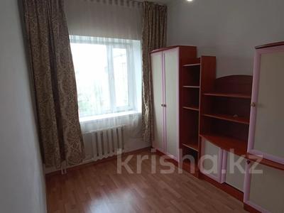 3-комнатная квартира, 64 м², 4/5 этаж, кабанбай батыра 143 за ~ 18.4 млн 〒 в Талдыкоргане