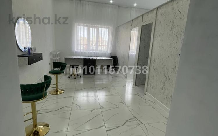 Свободное назначение · 74 м² за 450 000 ₸ в Актобе, мкр. Алтын орда — фото 2