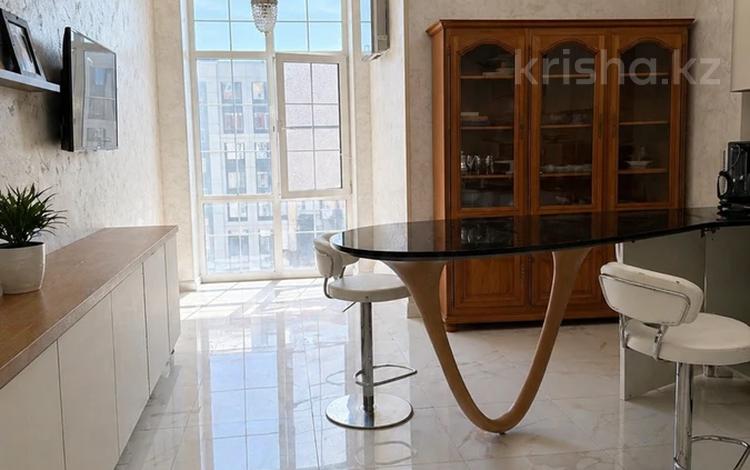 3-комнатная квартира · 160 м² · 7/7 этаж, Байтурсынова 27 за 109 млн ₸ в Астане, Алматы р-н — фото 2
