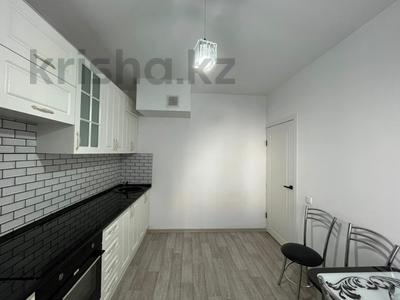 Продажа квартир в Карагандинской обл.: 1-комнатная квартира · 36 м² · 2/16 этаж, мкр Юго-Восток, Момыш улы за 15.5 млн 〒 1-комнатная квартира · 36 м² · 2/16 этаж, мкр Юго-Восток, Момыш улы за 15.5 млн 〒 в Караганде, Казыбек би р-н