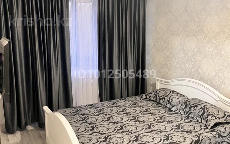 1-бөлмелі пәтер · 31 м² · 2/5 қабат, Центральный ш/а., Азаттык 46а, бағасы: 10 000 ₸ в Атырау, мкр Центральный — фото 2