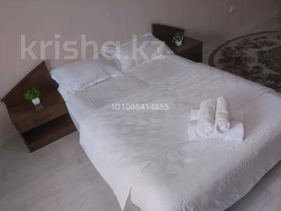 1-комнатная квартира · 42 м² · 6/10 этаж, Набережная за 8 000 〒 в Актобе, мкр. Курмыш