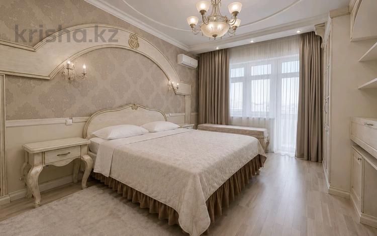 5-комнатная квартира · 220 м² · 6/8 этаж, Каратаева 38а за 220 млн ₸ в Алматы, Бостандыкский р-н — фото 27