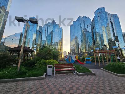 2-комнатная квартира · 100 м² · 19/30 этаж, Аль-Фараби 7 за 40 000 ₸ в Алматы