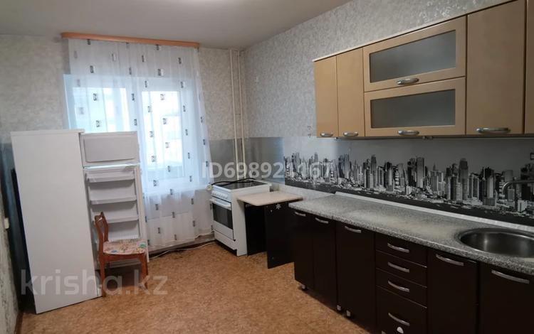 3-комнатная квартира · 76 м² · 3/10 этаж, 1 - Челюскинцев 96 за 46 млн 〒 в Омске — фото 2