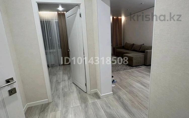 2-комнатная квартира · 41 м² · 1/17 этаж, Хусейн бен Талал 39 за 250 000 ₸ в Астане, Есильский р-н — фото 2