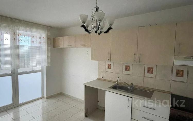 2-комнатная квартира · 63 м² · 9/9 этаж, мкр Аккент 32 за 31 млн ₸ в Алматы, Алатауский р-н — фото 2
