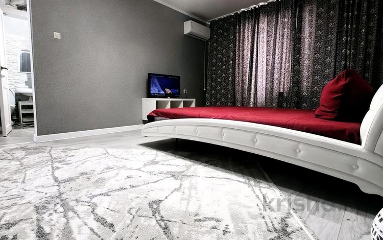 1-комнатная квартира · 41 м² · 1/5 этаж, мкр Кунаева 66 — Рынок Женис . бассейн, ТРК Орал, новая площадь . за 13 000 ₸ в Уральске — фото 49